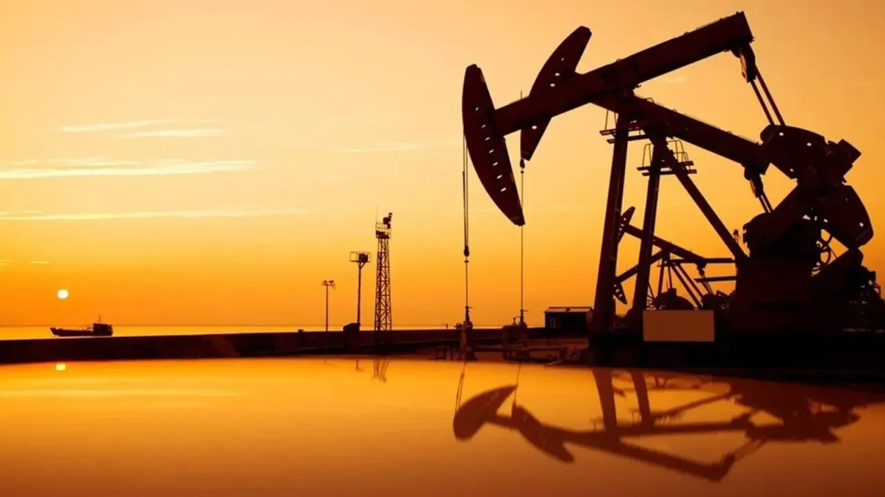 Brent petrol 123,43 dolardan işlem görüyor