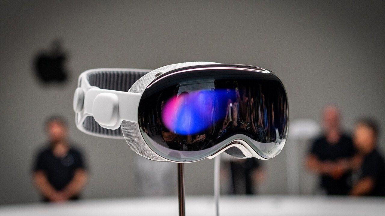 Yüksek teknoloji gözlüğü Apple Vision Pro, 2 Şubat'ta piyasada