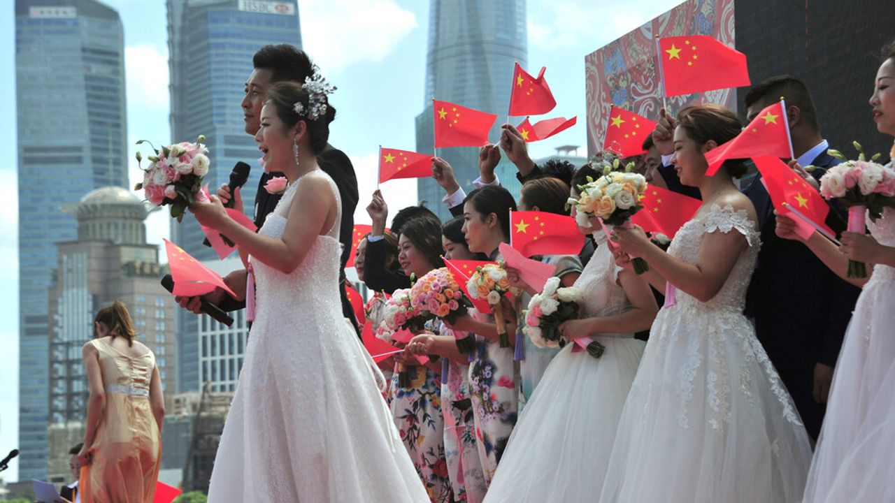 Çin'de artan maliyetler nedeni ile evlilikten vazgeçiliyor!