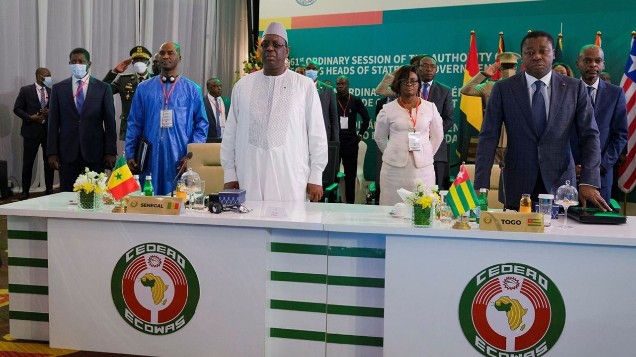 Kritik karar! Batı Afrika üçlüsü ECOWAS'tan ayrılıyor