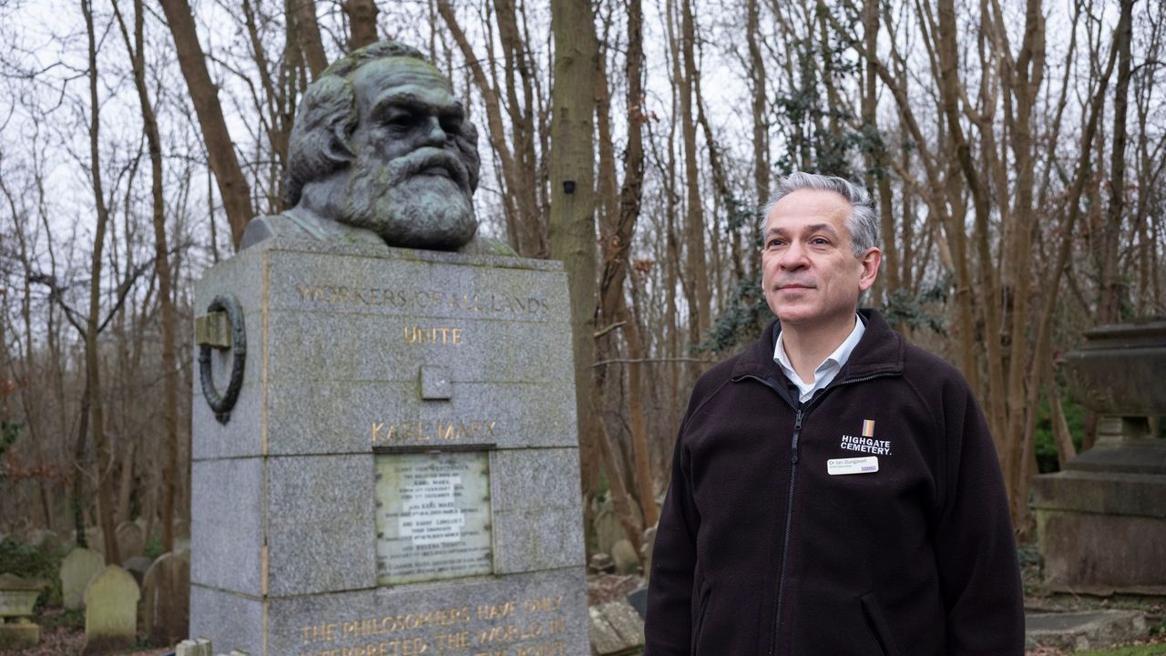 Karl Marx'ın içinde bulunduğu mezarlık batmamak için proje geliştirdi