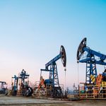 Petrol fiyatlarında diplomasi ve saldırı riski karşı karşıya