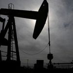 İran ablukası tehdidi petrolü yeniden yukarı çevirdi