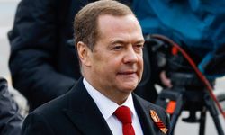 Medvedev: Rusya, ABD varlıklarına el koyacak!