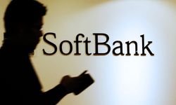 SoftBank çalışan sayısını azaltıyor, odak yapay zekada