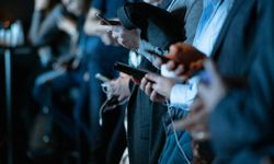 Cep telefonu hatları 3 ayda otomatik kapanacak