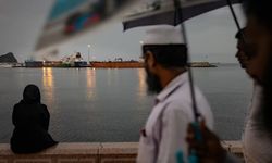 İran Hürmüz Boğazı için geçiş ücreti planını devreye alıyor