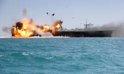 Hint Okyanusu’nda İran gemisine denizaltı saldırısı