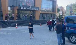 Silifke'de jandarma operasyonu, Başkan Turgut gözaltında