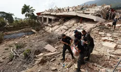 Deprem, dibe vuran Venezuela ekonomisini de vurdu