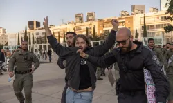 İsrail'de hükümet karşıtı protestolar yeniden büyüdü