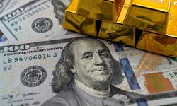 Dolardan kaçış altını destekliyor, UBS 5.400 dolar bekliyor