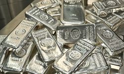 Gümüş 66 dolar üzerinde Fed baskısını fiyatlıyor