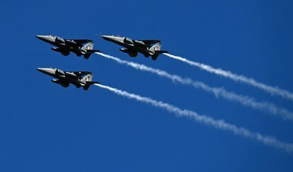 Enerji güvenliği için Riyad semalarında Pakistan jetleri