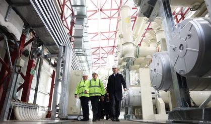 Bayraktar Moskova'da nükleerde 2050 hedefini 20 gigavat olarak açıkladı