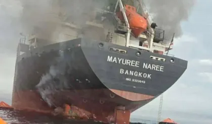 İran botları Irak sularındaki iki yakıt tankerine saldırdı