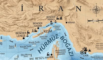 İran: Hürmüz'de bir süper tanker daha mayına çarptı