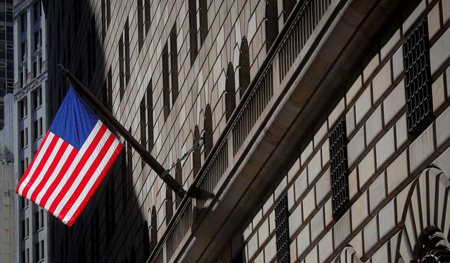 Fed'de faiz artışı beklentisi bir ayda tersine döndü