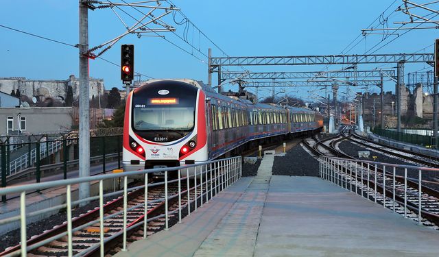 Öğretmenler Günü haftasında tren biletleri yarı fiyatına