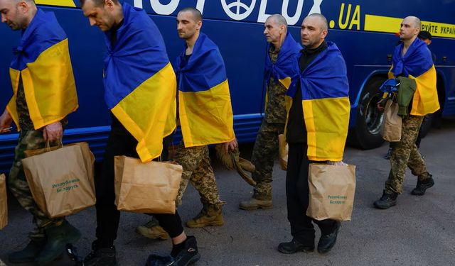 Esir takasında yeni rekor! 307 Ukraynalı asker ülkesine döndü