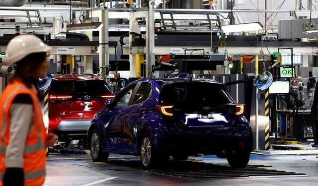 Toyota’nın küresel satışları iki yıl sonra geriledi