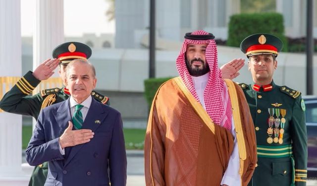 Suudi Arabistan ve Pakistan savunma paktı imzaladı