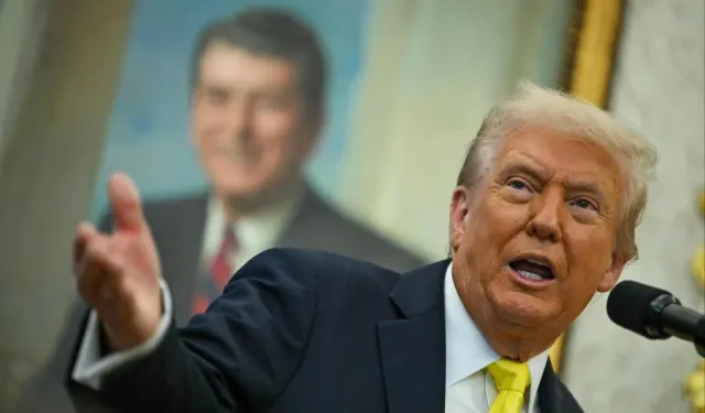 Epstein epostaları Trump cephesinde tartışmayı büyütüyor