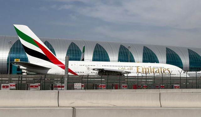 BAE'den İran vatandaşlarına seyahat yasağı