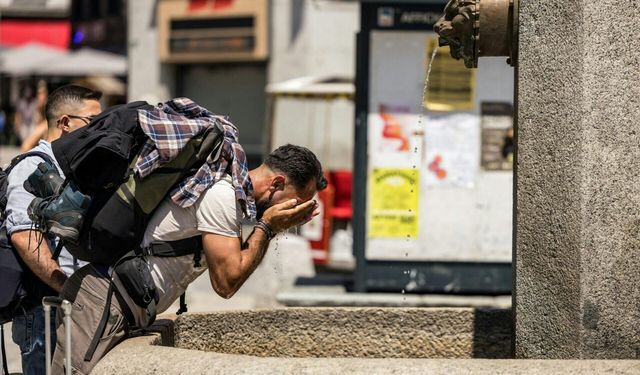 Fransa rekor sıcakla boğuşurken alkolü yasakladı
