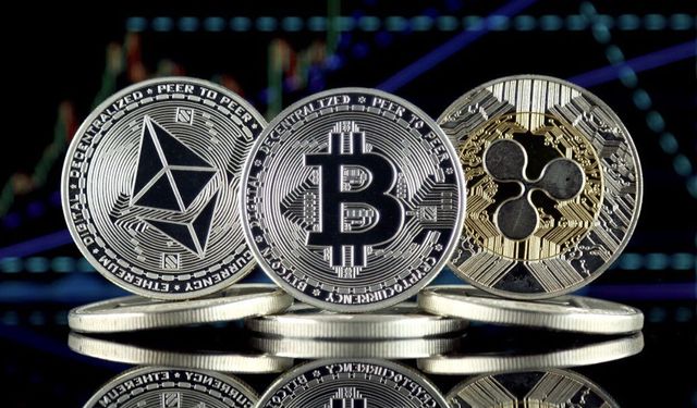 Bitcoin, Ethereum ve XRP'de satış baskısı
