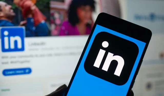 LinkedIn profilleri flörtte yeni filtreye dönüşüyor