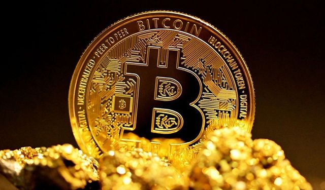 Spot Bitcoin ETF'lerinden 636 milyon dolar çıktı, BlackRock başı çekti
