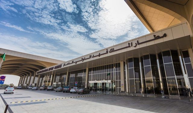 Suudi Arabistan'da Dammam havalimanı saldırıya uğradı