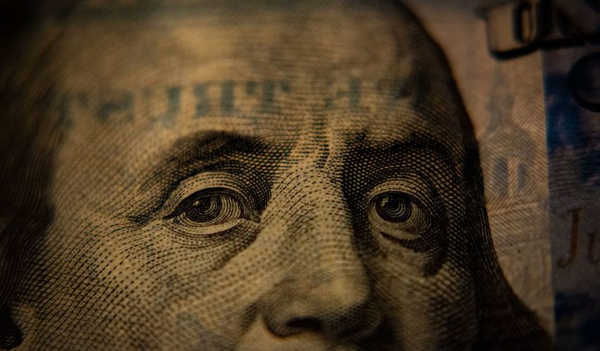 Merkez bankaları yön değiştiriyor, dolar geriliyor