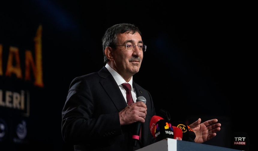 Yılmaz: Yeniden inşa Türkiye'ye fırsat sunacak