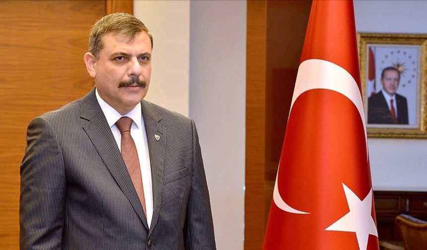 5 üniversite bitiren bürokrat İçişleri Bakanı oldu