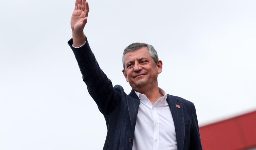 Özgür Özel CHP’den ayrıldı Yeni Parti’yi duyurdu