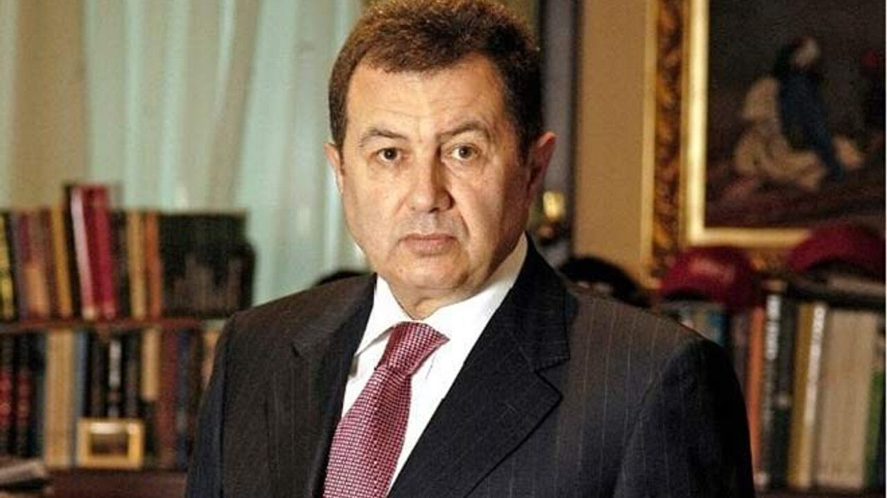 Mehmet Emin Karamehmet