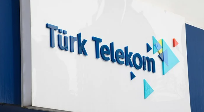 Türk Telekom, 1 Temmuz 2025’ten itibaren taahhütsüz internet tarifeleri ve bazı hizmet bedellerinde ortalama %20 oranında fiyat artışına gideceğini duyurdu.