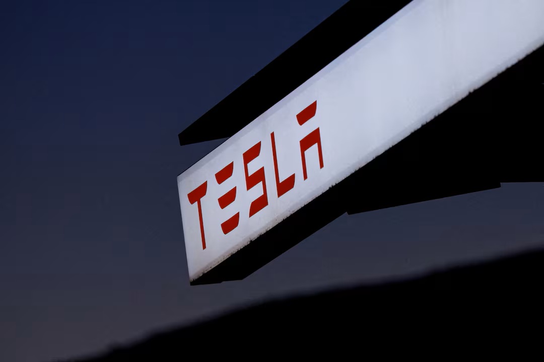 ABD’nin Austin kentindeki robotaksi lansmanına, yeni yasa öncesi güvenlik gerekçesiyle erteleme çağrısı yapıldı. Gözler Tesla’nın kararında.