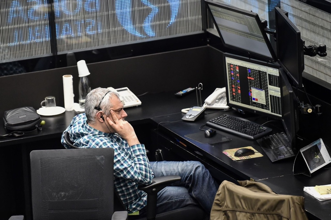 Borsa İstanbul’da işlem gören BIST 100 endeksi, A1 Capital’in teknik analizine göre kritik direnç seviyelerine yaklaşıyor. 9770’in aşılması durumunda 9960 hedefleniyor.