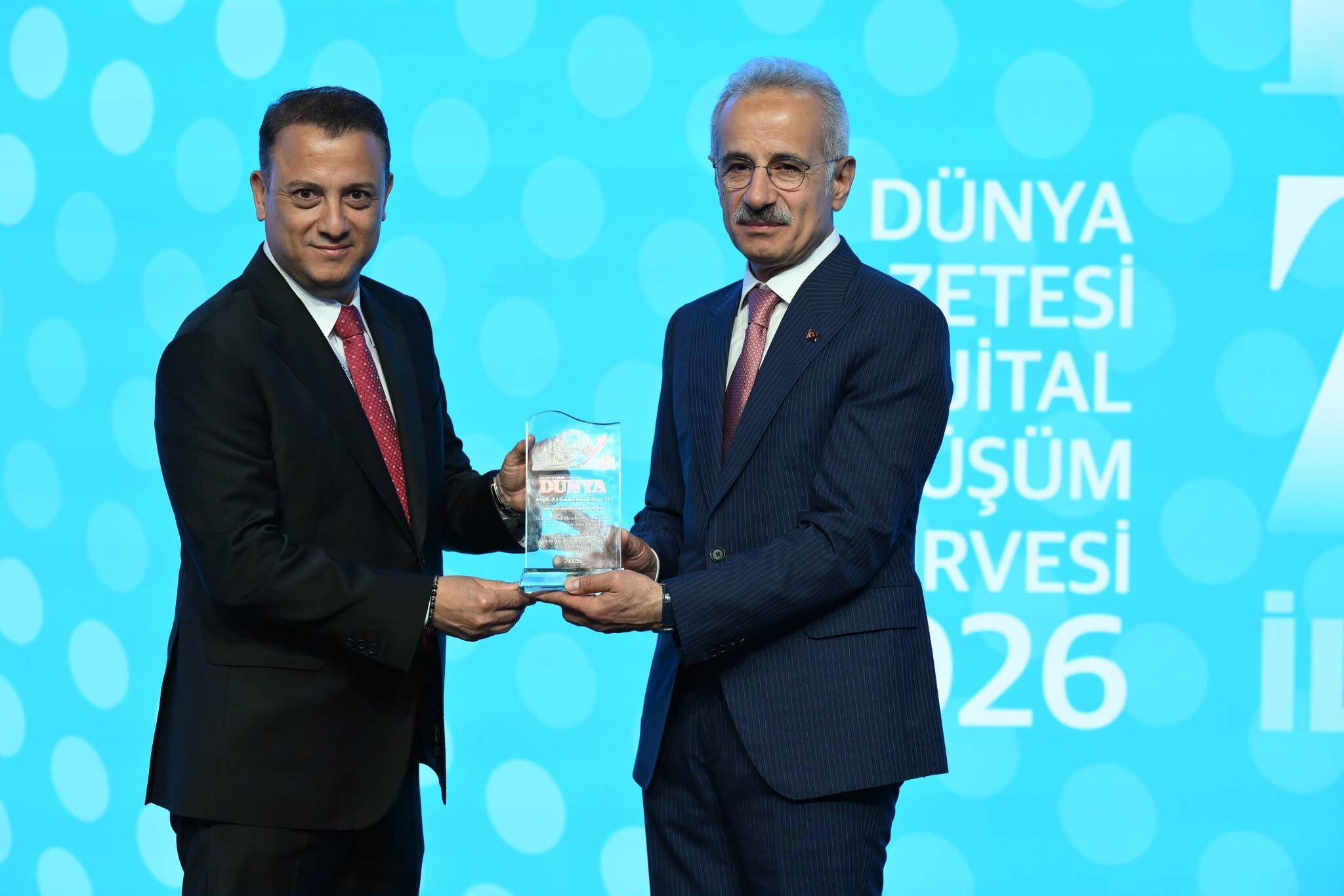 Ulaştırma ve Altyapı Bakanı Abdulkadir Uraloğlu Dijital Dönüşüm Zirvesi'nde. İstanbul Finans Merkezi, 12 Haziran 2026