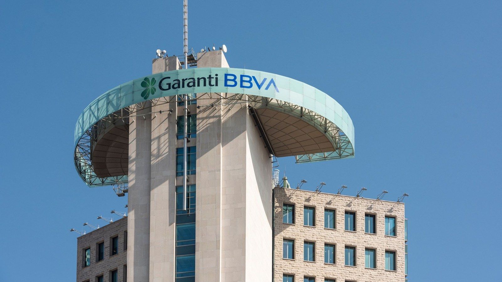Garanti BBVA 19,8 milyarlık takipteki alacağı 2,9 milyar liraya sattı